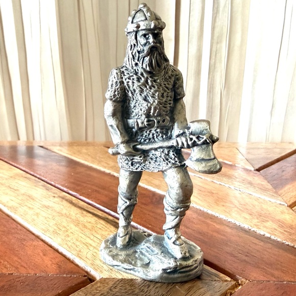 Vintage 1978 Borge Warrior/Viking Pewter Figurine - Picture 3 of 6